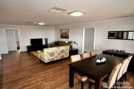 Property photo of 17 Cootamundra Boulevard Gobbagombalin NSW 2650