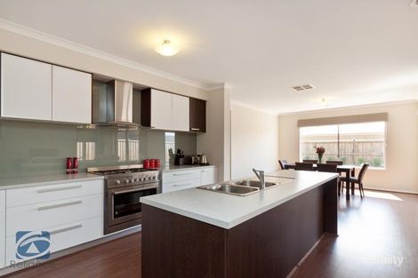 Property photo of 10 Honeybark Crescent Lyndhurst VIC 3975