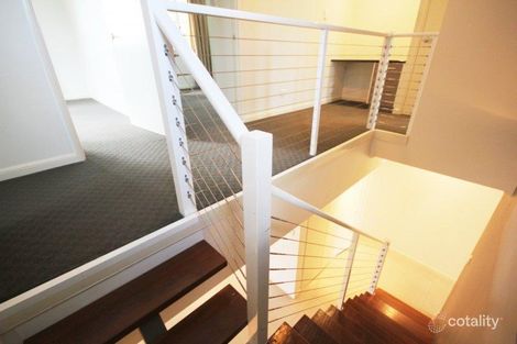 Property photo of 2/16 Miles Avenue Kelso QLD 4815