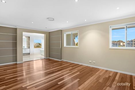 Property photo of 5044 Emerald Island Drive Carrara QLD 4211