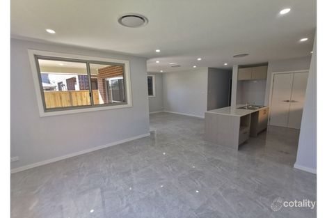 7 Stockhorse Ave, Box Hill, NSW 2765