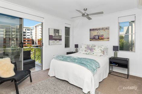 Property photo of 737/66 Sickle Avenue Hope Island QLD 4212