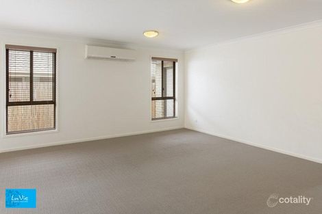 Property photo of 30 Cardena Drive Augustine Heights QLD 4300