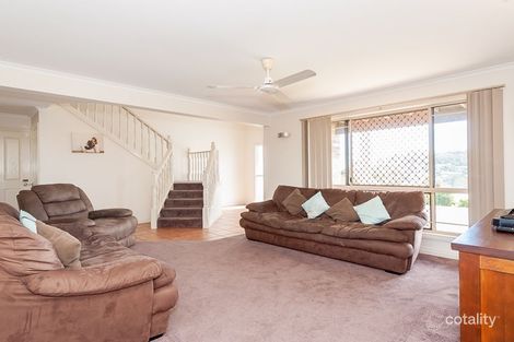 Property photo of 21 Fairbairn Place Clinton QLD 4680
