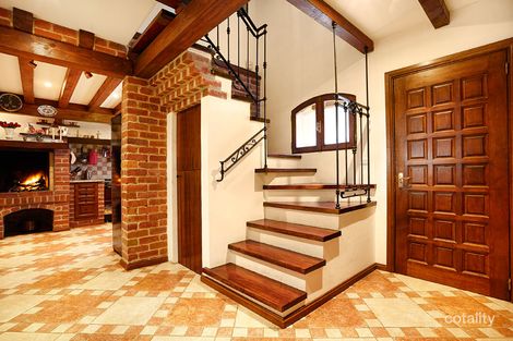 Property photo of 98 Manningham Road Bulleen VIC 3105