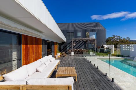 Property photo of 3 Oakleaf Place Millingandi NSW 2549