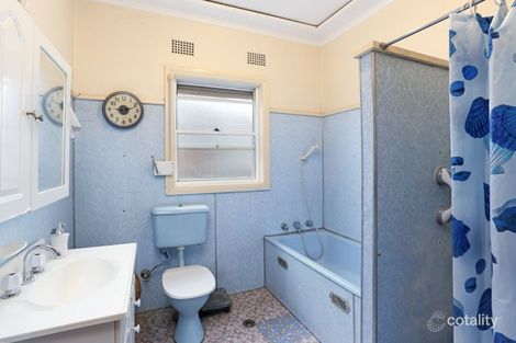 Property photo of 32 Mountford Avenue Guildford NSW 2161