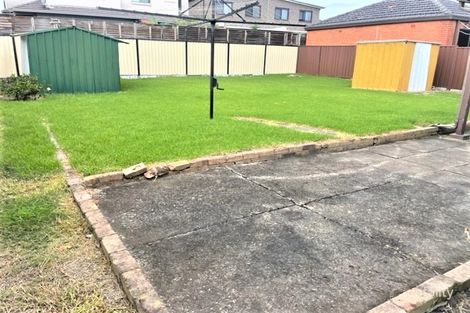 Property photo of 96 Juno Parade Greenacre NSW 2190