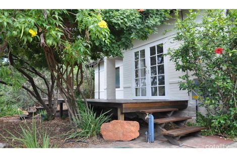 2b Rennie Cres N, Hilton, WA 6163