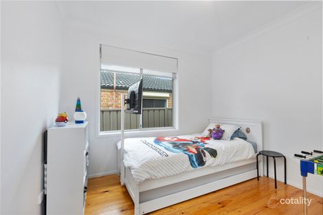 Property photo of 14 Stromeferry Crescent St Andrews NSW 2566