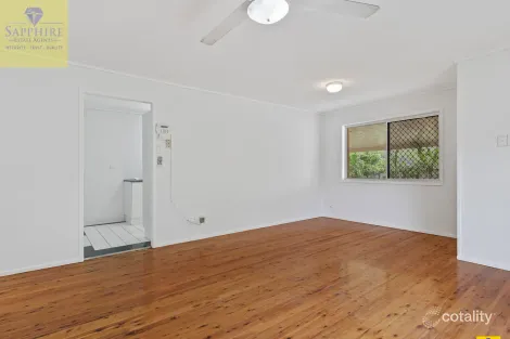 Property photo of 11 Moeller Place Mansfield QLD 4122