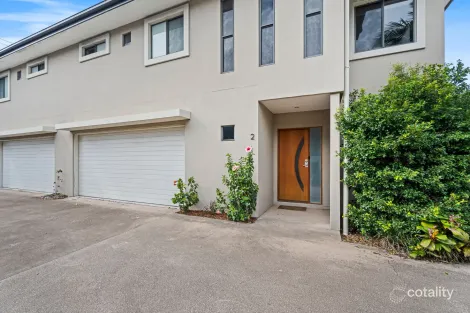 Property photo of 2/206 Southport Nerang Road Southport QLD 4215