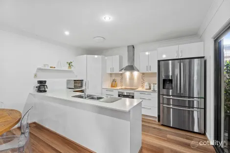 Property photo of 2/206 Southport Nerang Road Southport QLD 4215