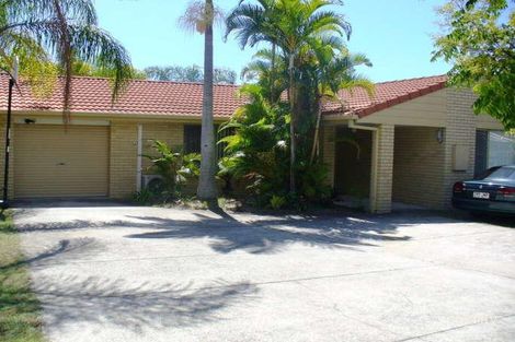 Property photo of 19 Casetta Court Varsity Lakes QLD 4227