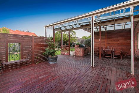 Property photo of 10 Orchid Street Narre Warren South VIC 3805