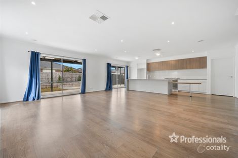 Property photo of 83 Treeve Parkway Werribee VIC 3030