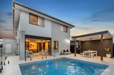 9 Lovat St, Helensvale, QLD 4212