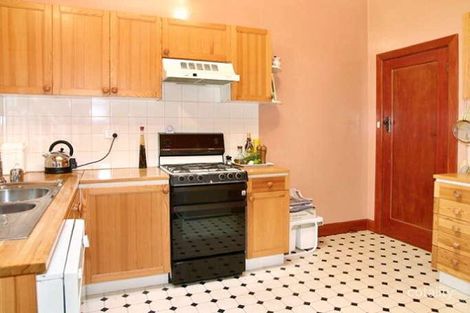 Property photo of 18 Station Avenue McKinnon VIC 3204