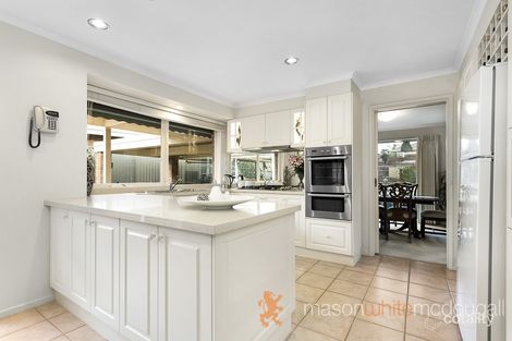 Property photo of 2 Stallard Court Watsonia North VIC 3087