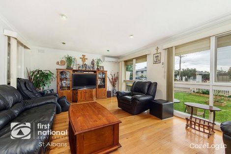 Property photo of 39 Pottenger Way St Albans VIC 3021