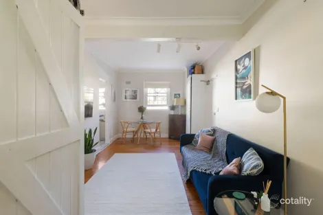 1/2 Hutchinson St, Annandale, NSW 2038