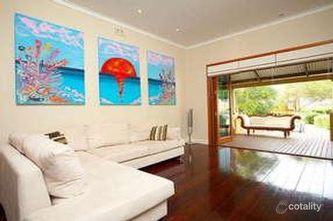 Property photo of 23 Barrington Street Lake Coogee WA 6166
