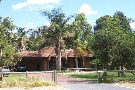 17 Hawkvalley Cres, Maida Vale, WA 6057