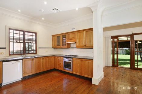 Property photo of 33 The Grand Parade Brighton-Le-Sands NSW 2216