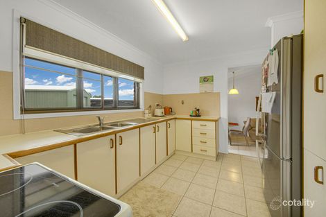 Property photo of 2/22 Booth Avenue Tannum Sands QLD 4680