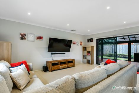 Property photo of 39 Royaloak Crescent Cranbourne East VIC 3977