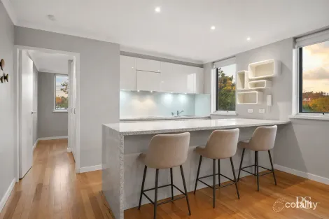 Property photo of 10/28 Park Road Middle Park VIC 3206