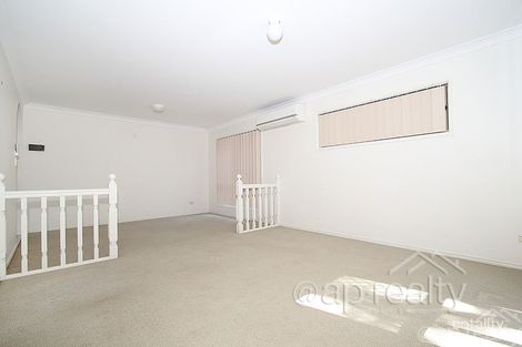 Property photo of 19 Stuart Place Forest Lake QLD 4078