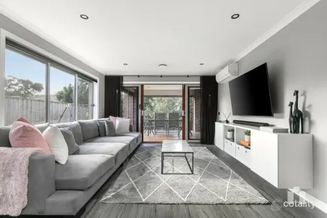 Property photo of 15 Port Road Doreen VIC 3754