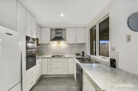 Property photo of 10 Josephine Avenue Cranbourne North VIC 3977