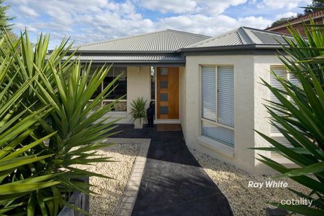 1 Sage Ct, Langwarrin, VIC 3910