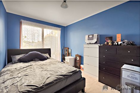 Property photo of 14 Simon Court Brookfield VIC 3338