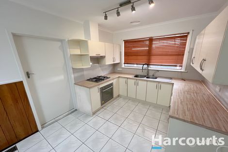 Property photo of 14 Laurina Court Doveton VIC 3177
