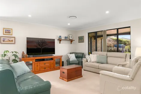 Property photo of 14 Matavia Place Bowral NSW 2576
