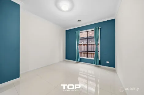 Property photo of 92 Moxham Drive Clyde North VIC 3978