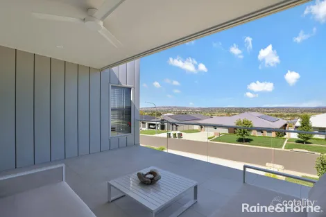 Property photo of 10 Dovey Drive Kelso NSW 2795