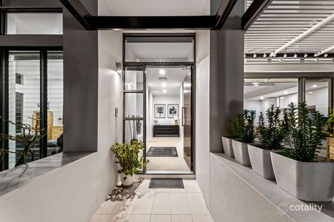 Property photo of 22 River Vista Way Paradise Point QLD 4216