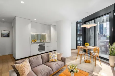 601/398 ELIZABETH ST, MELBOURNE, VIC 3000