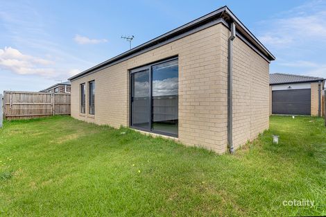 Property photo of 46 Denbigh Loop Mickleham VIC 3064