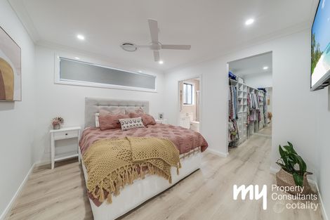 Property photo of 70 Silvester Way Gledswood Hills NSW 2557