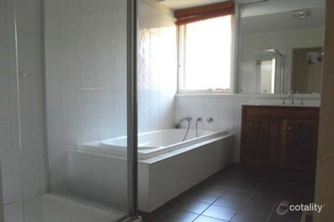 Property photo of 27 Mossfiel Drive Hoppers Crossing VIC 3029