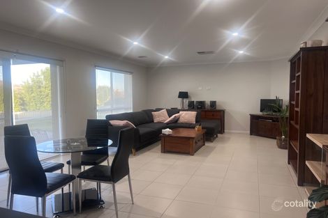 Property photo of 3 Dempster Place Leneva VIC 3691