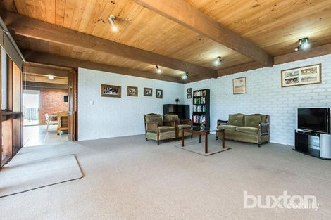 Property photo of 5 Montrose Place Highton VIC 3216