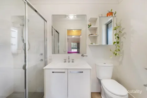 Property photo of 27 Brinsmead Avenue Middleton Grange NSW 2171