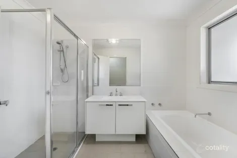 Property photo of 27 Brinsmead Avenue Middleton Grange NSW 2171