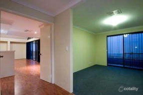 Property photo of 113 East Road Hocking WA 6065